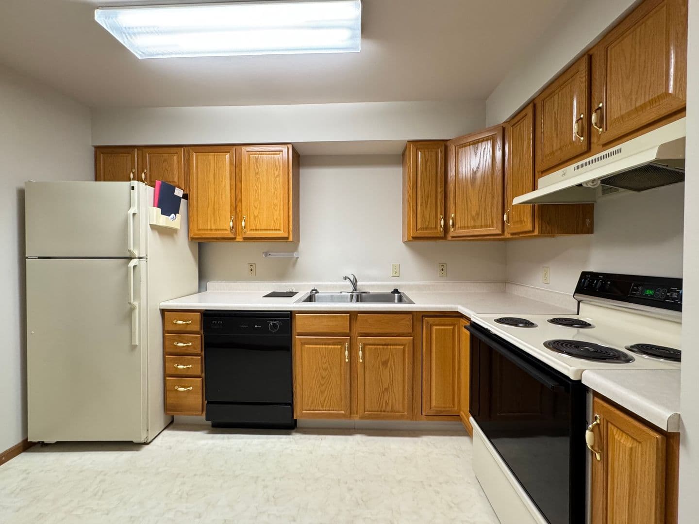 Eau Claire Apartment: 4880 Otteson Lane