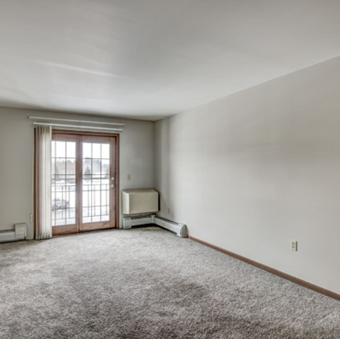 Eau Claire Apartment: 4880 Otteson Lane