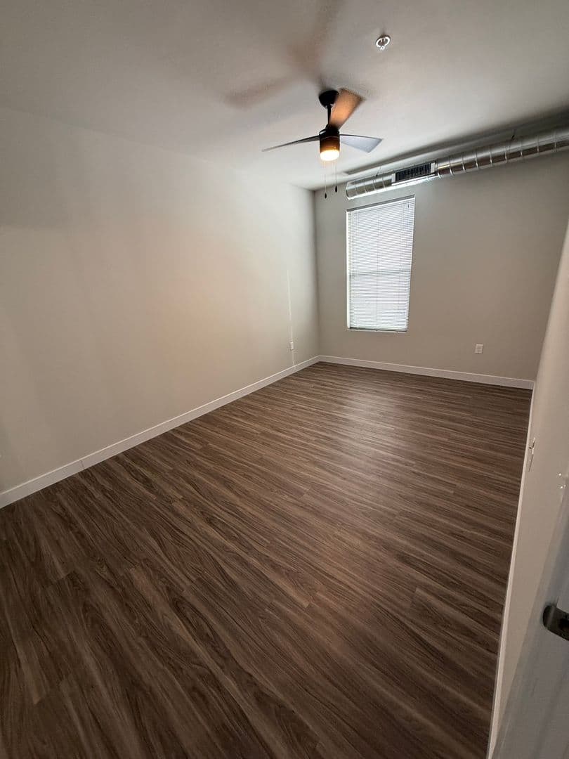Eau Claire Apartment: 715 S Barstow St