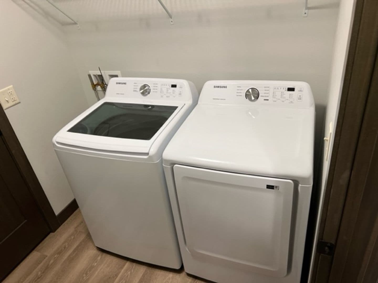 Elk Mound Apartment: 224 & 226 Independence Dr