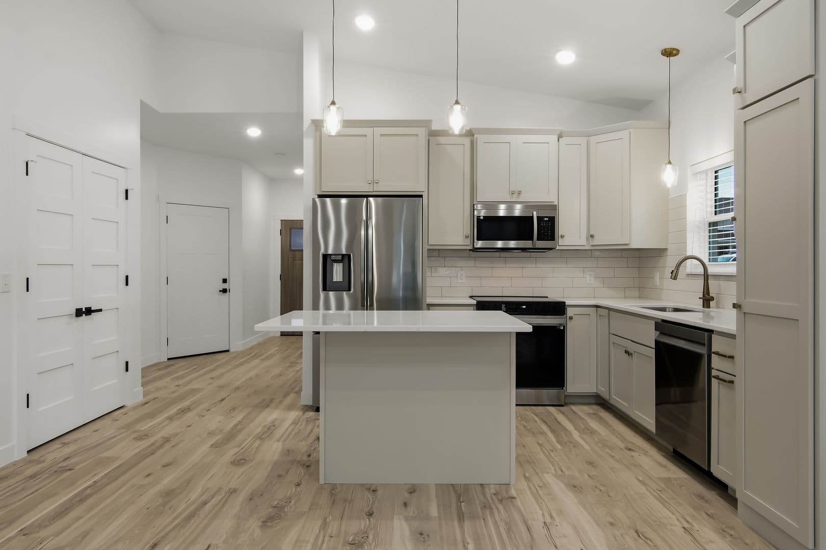 Altoona Townhome: 1713 Whitetail Way