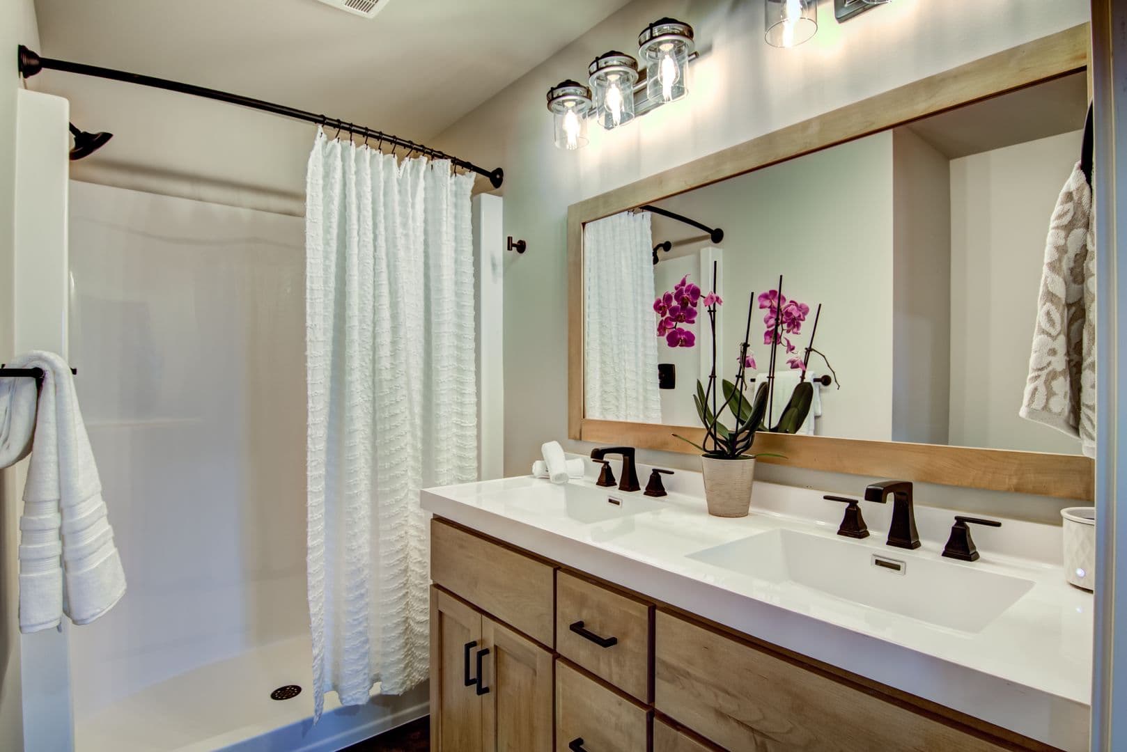 Altoona House: 2529 Otter Tail Way