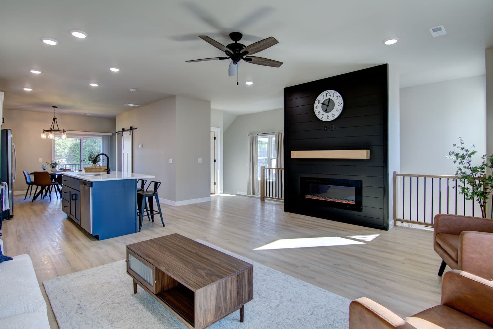 Altoona House: 2509 Otter Tail Way