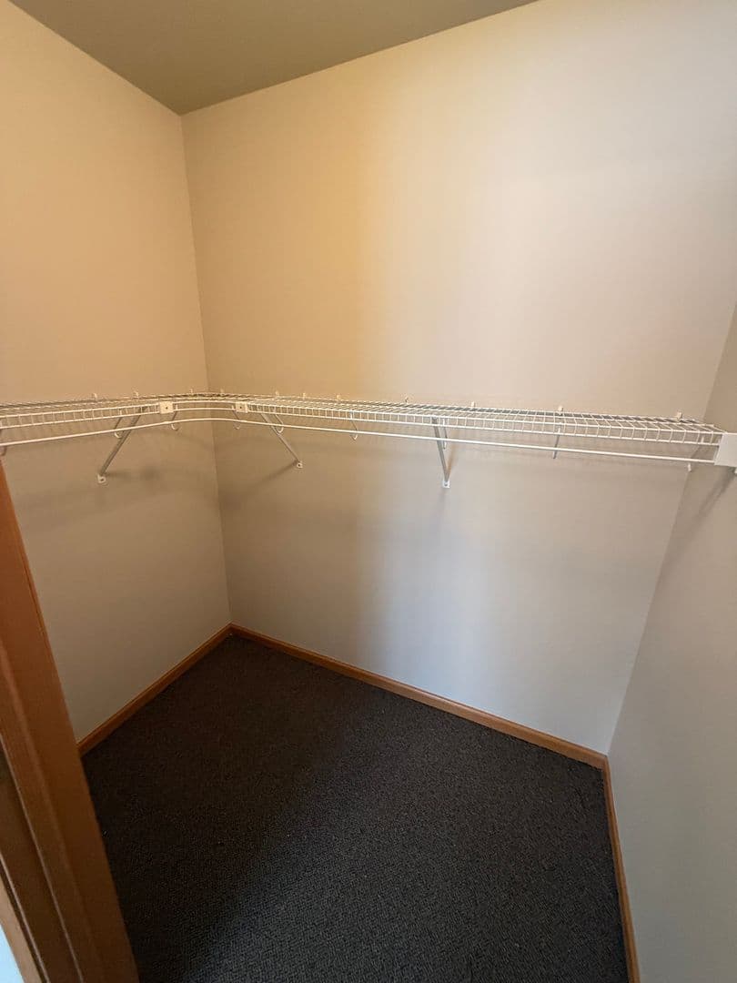 Menomonie Apartment: 879 Dancing Oaks Circle