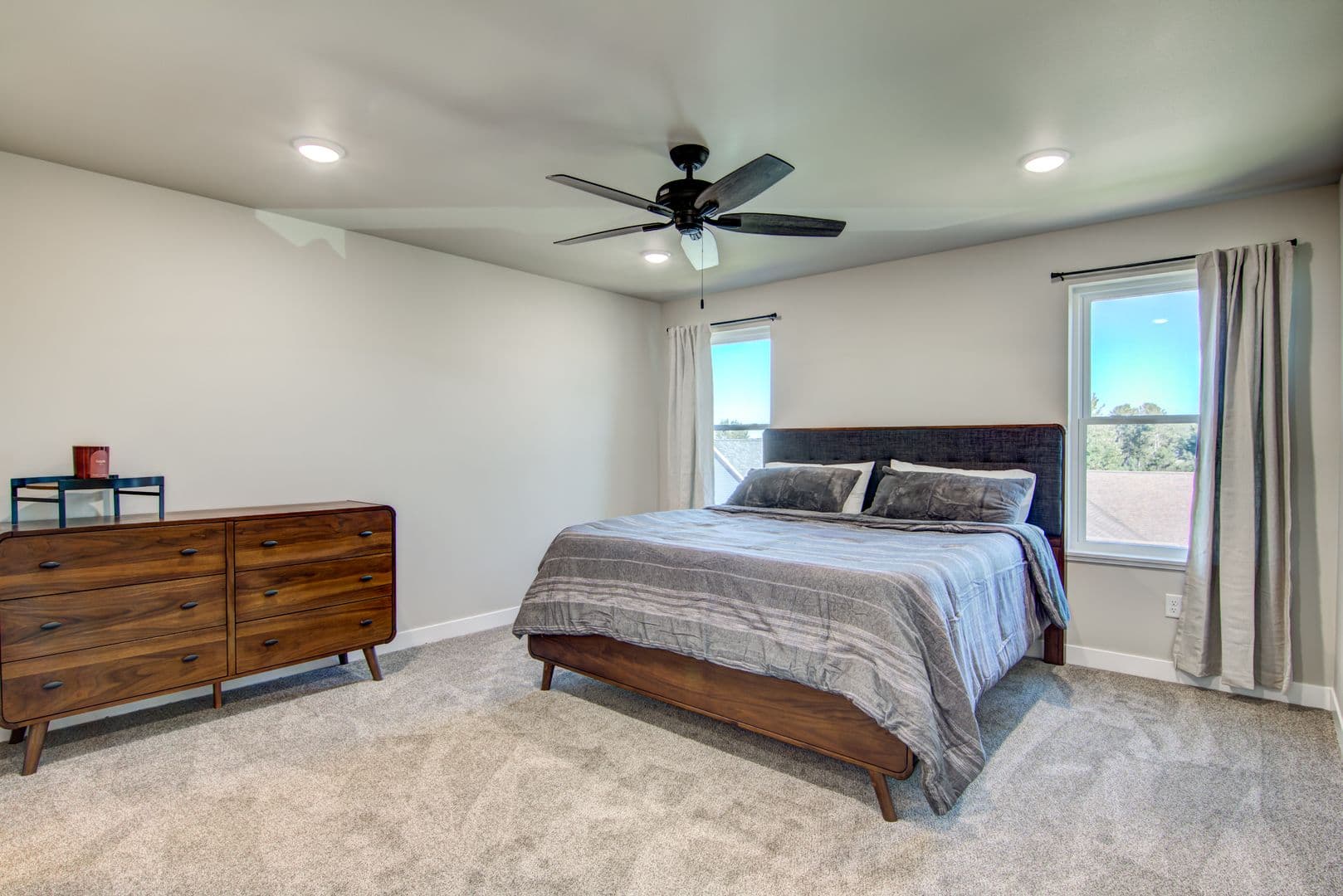 Altoona House: 2509 Otter Tail Way