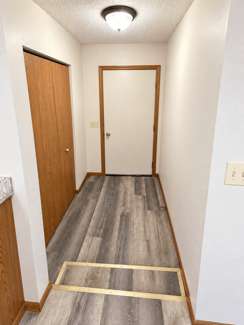 Eau Claire Apartment: 5734 Gables Drive