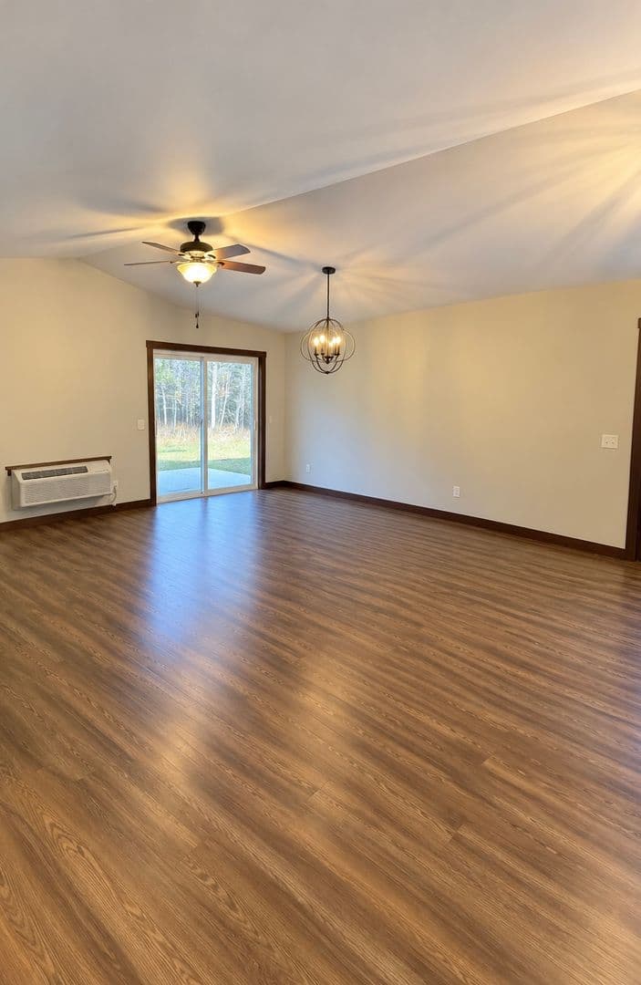 Eau Claire Apartment: 122-124 Hickory Lane