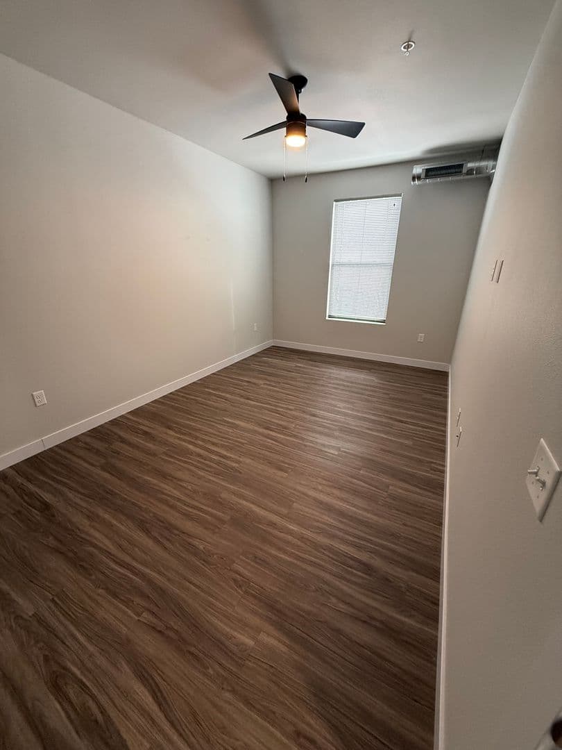 Eau Claire Apartment: 715 S Barstow St
