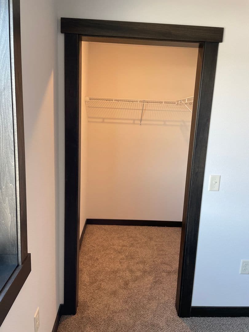 Eau Claire Apartment: 5304 -5320 Stonewood Drive