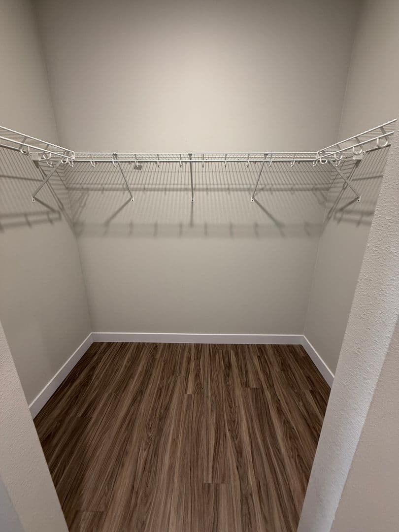 Eau Claire Apartment: 715 S Barstow St