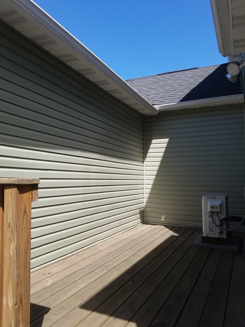 Eau Claire Apartment: 902 Water Street