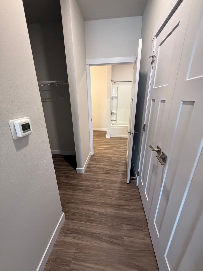 Eau Claire Apartment: 715 S Barstow St