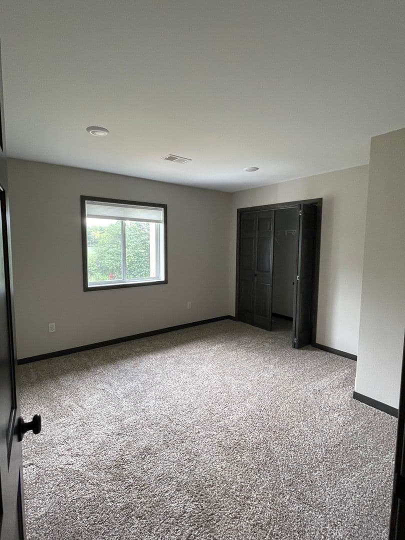 Eau Claire Apartment: 1123 1145 1167 Prairie Lane