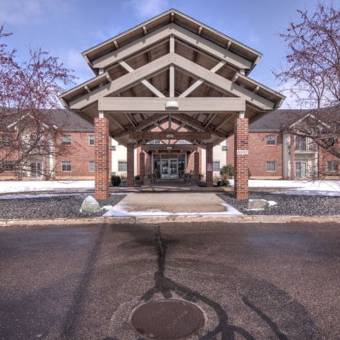 Eau Claire Apartment: 4880 Otteson Lane