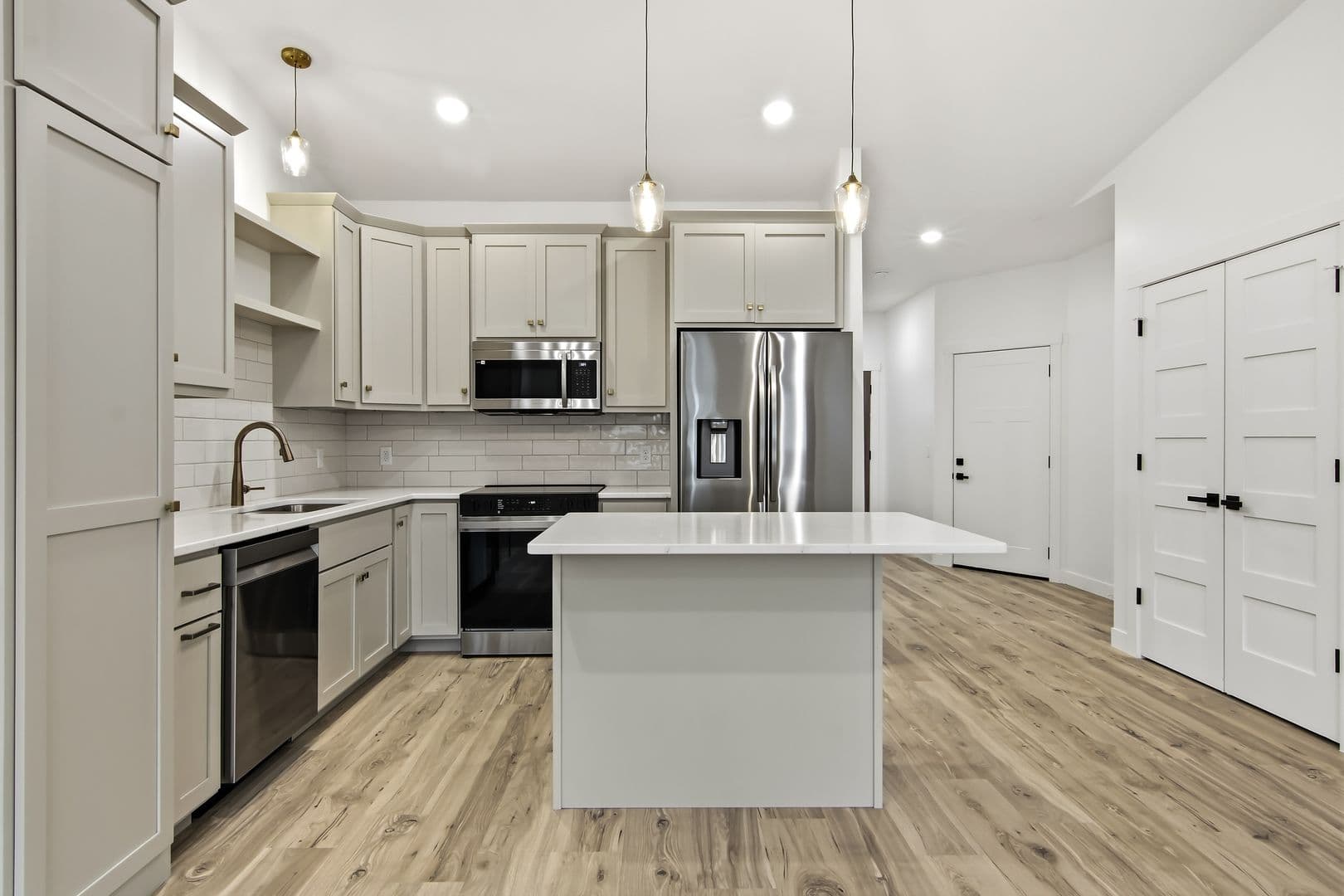 Altoona House: 1723 Whitetail Way