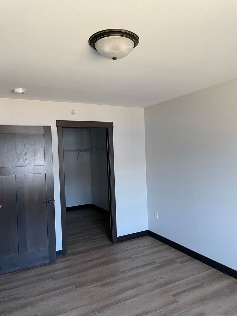 Elk Mound Apartment: 224 & 226 Independence Dr