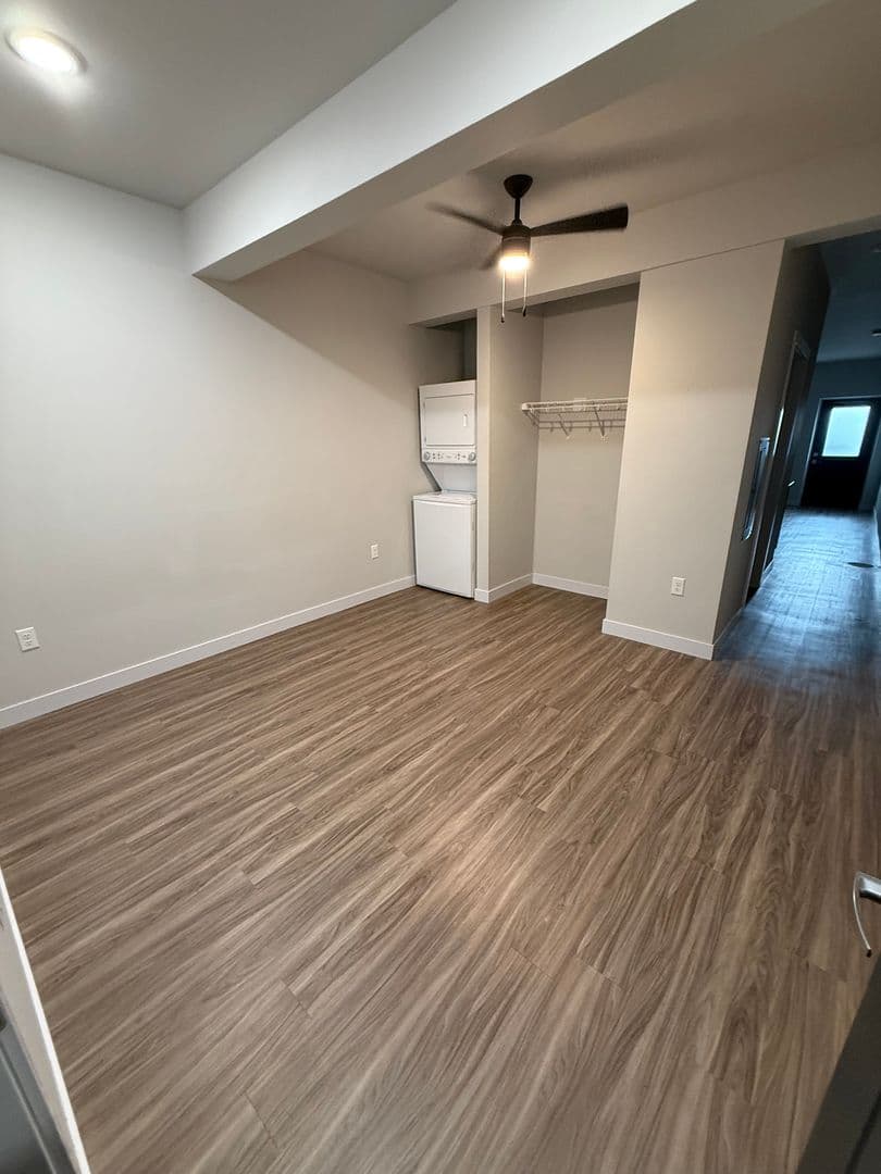 Eau Claire Apartment: 715 S Barstow St