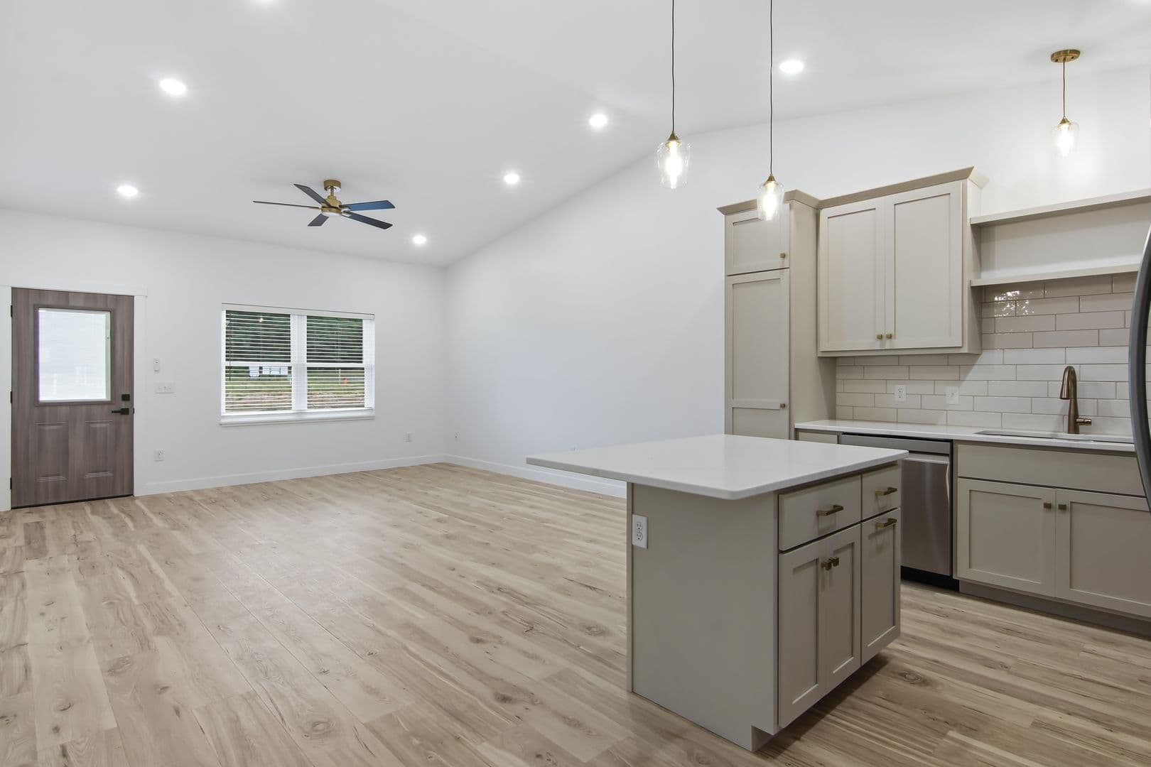 Altoona House: 1717 Whitetail Way