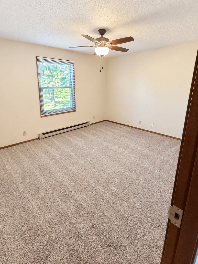 Eau Claire Apartment: 2311 Meadow Lane