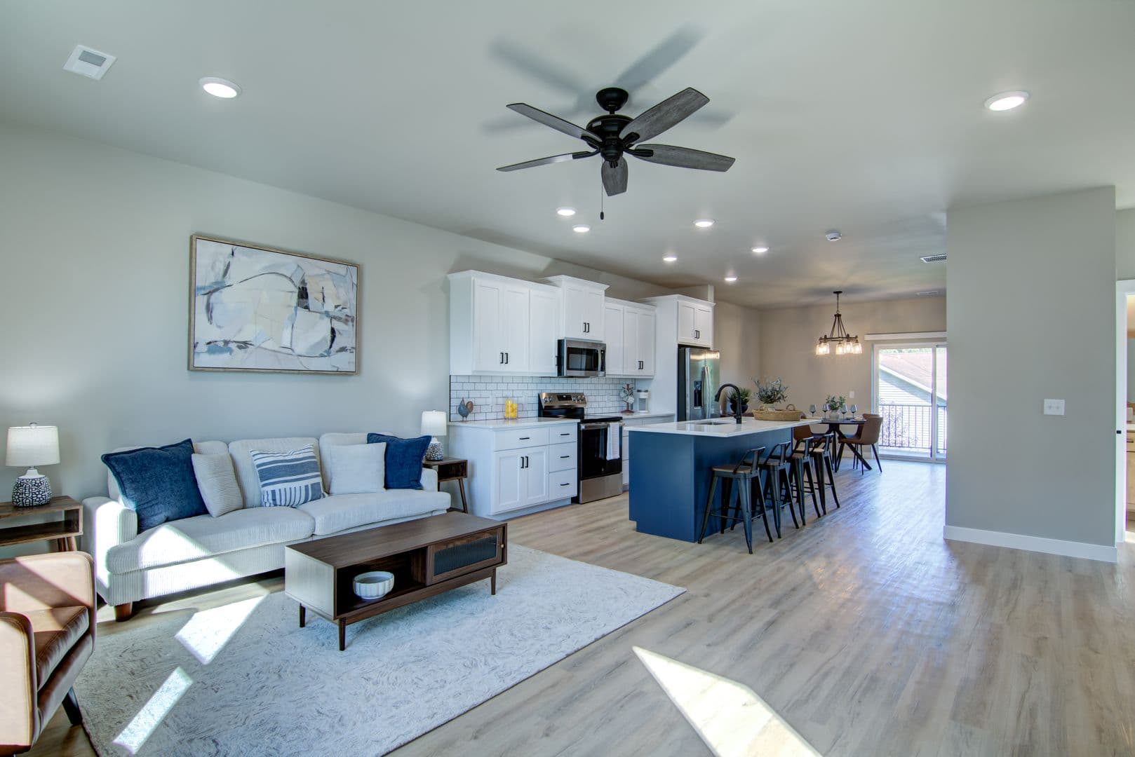 Altoona House: 2529 Otter Tail Way