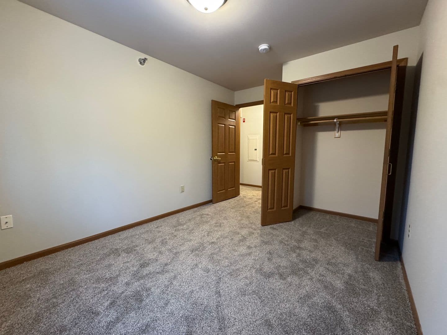 Eau Claire Apartment: 4880 Otteson Lane