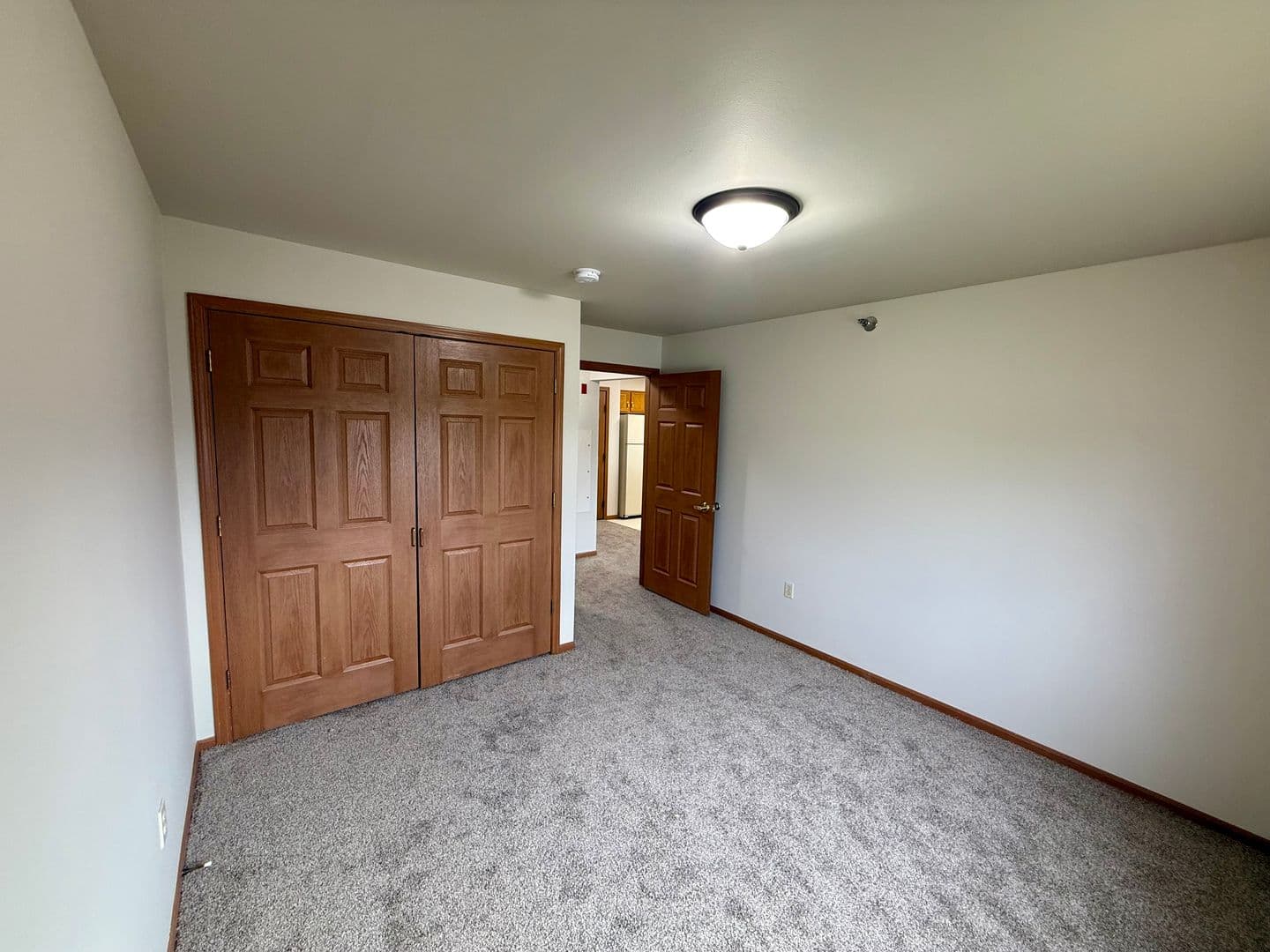 Eau Claire Apartment: 4880 Otteson Lane