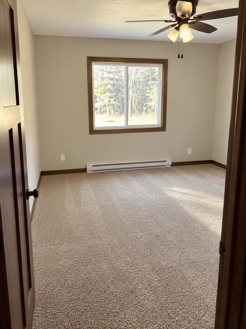 Eau Claire Apartment: 122-124 Hickory Lane