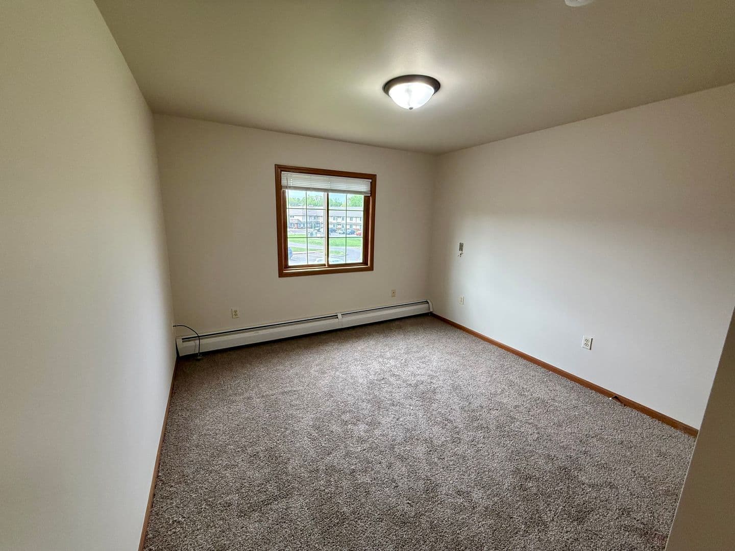 Eau Claire Apartment: 4880 Otteson Lane