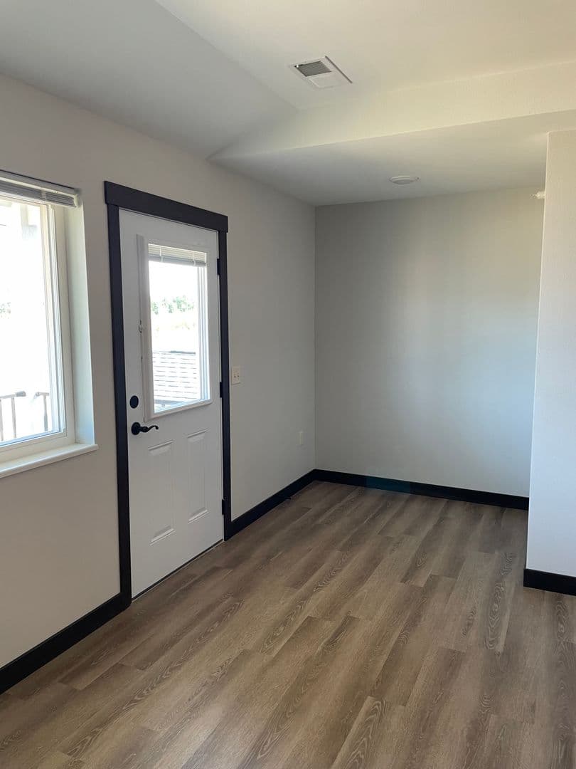 Elk Mound Apartment: 224 & 226 Independence Dr