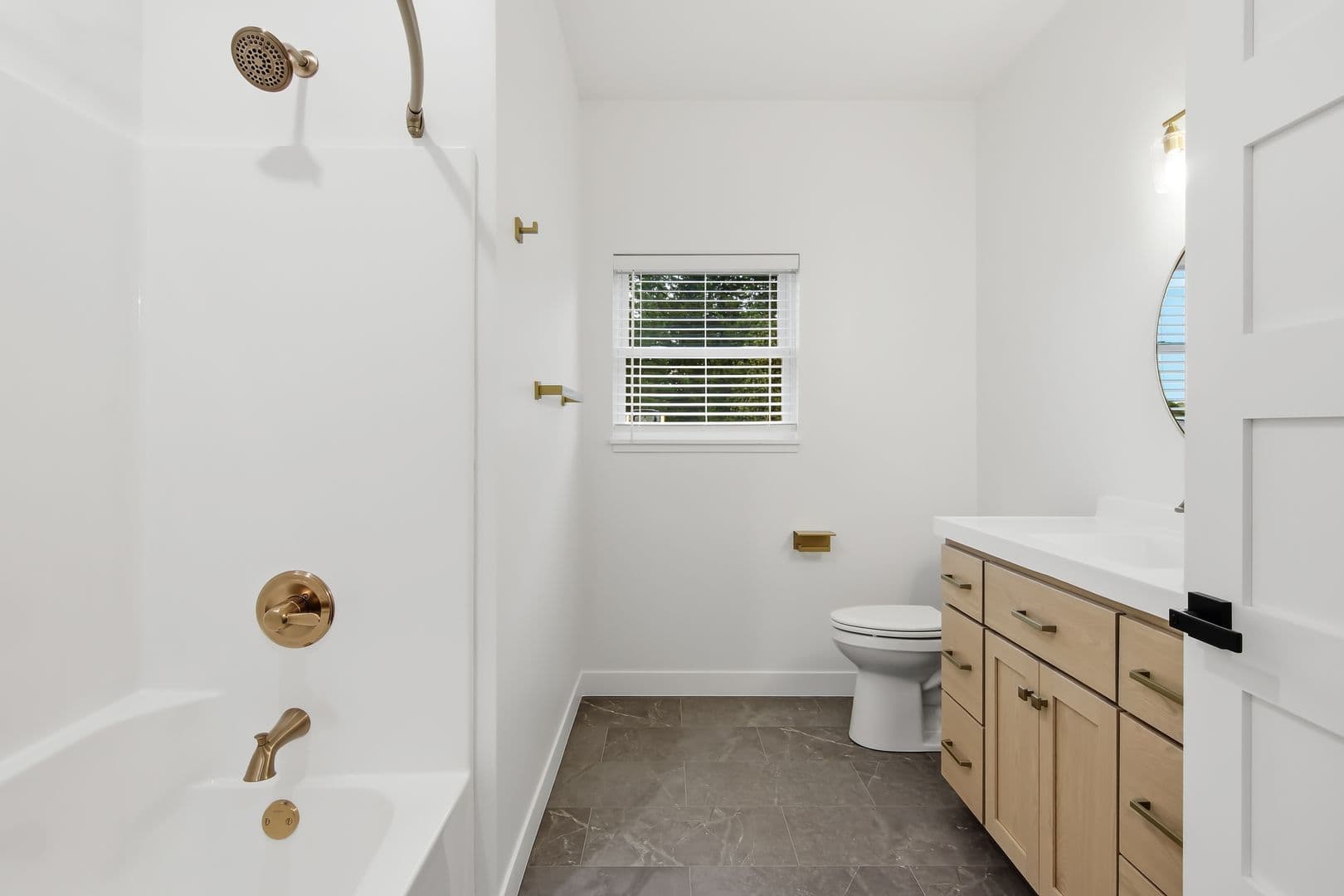 Altoona House: 1717 Whitetail Way