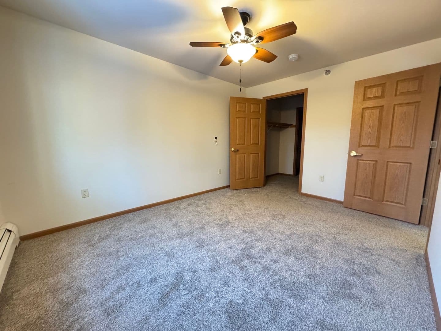 Eau Claire Apartment: 4880 Otteson Lane