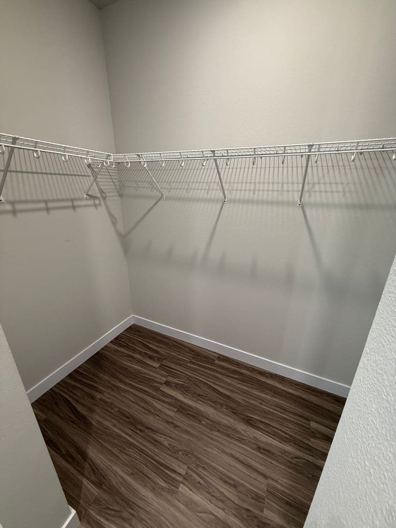 Eau Claire Apartment: 715 S Barstow St
