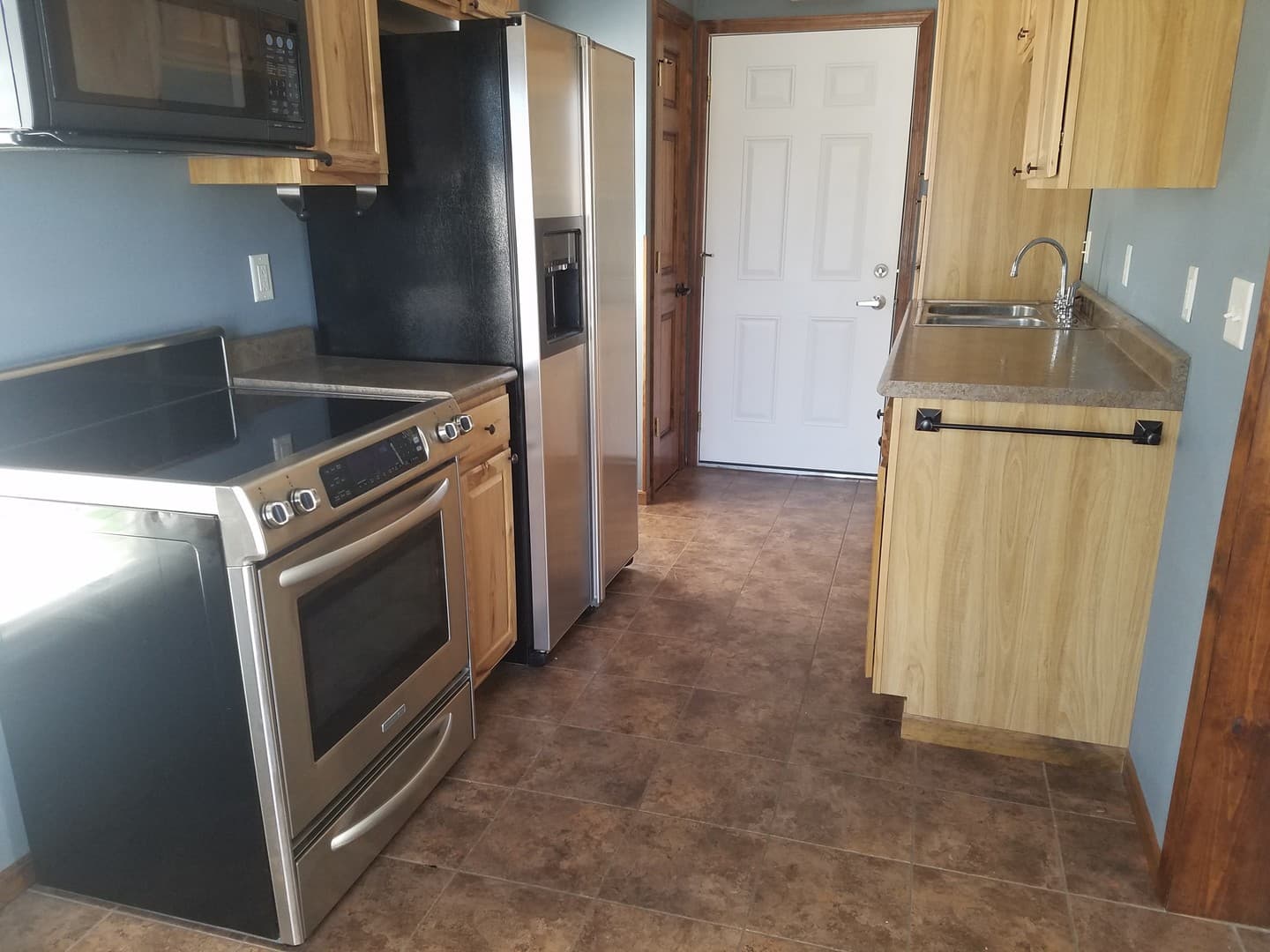 Eau Claire Apartment: 902 Water Street