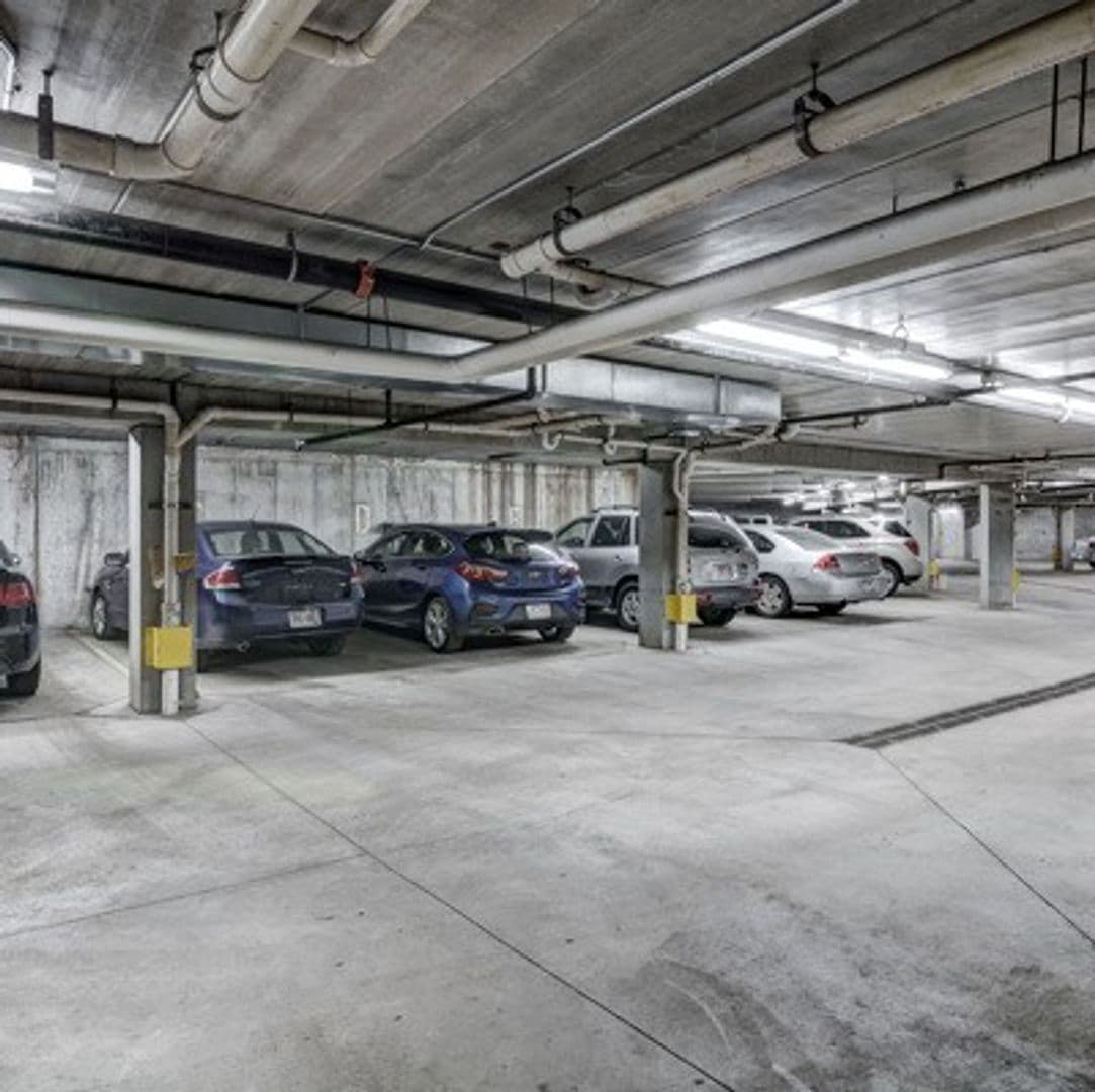 Eau Claire Apartment: 4880 Otteson Lane