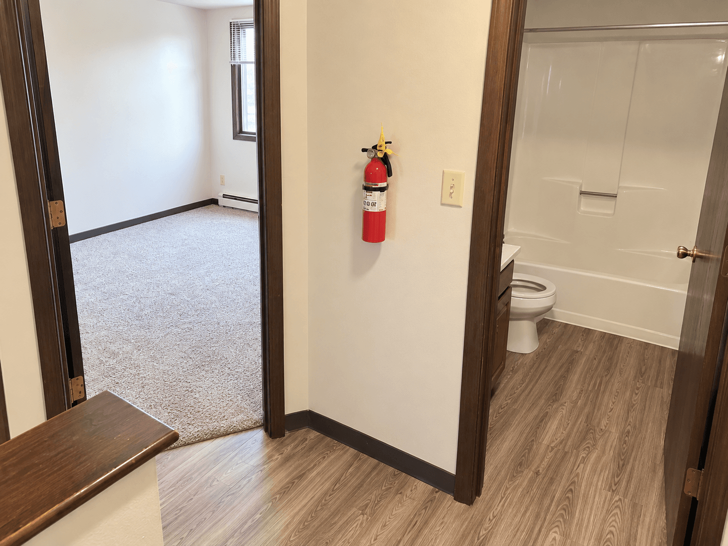 Chippewa Falls Apartment: 557 E Park Ave