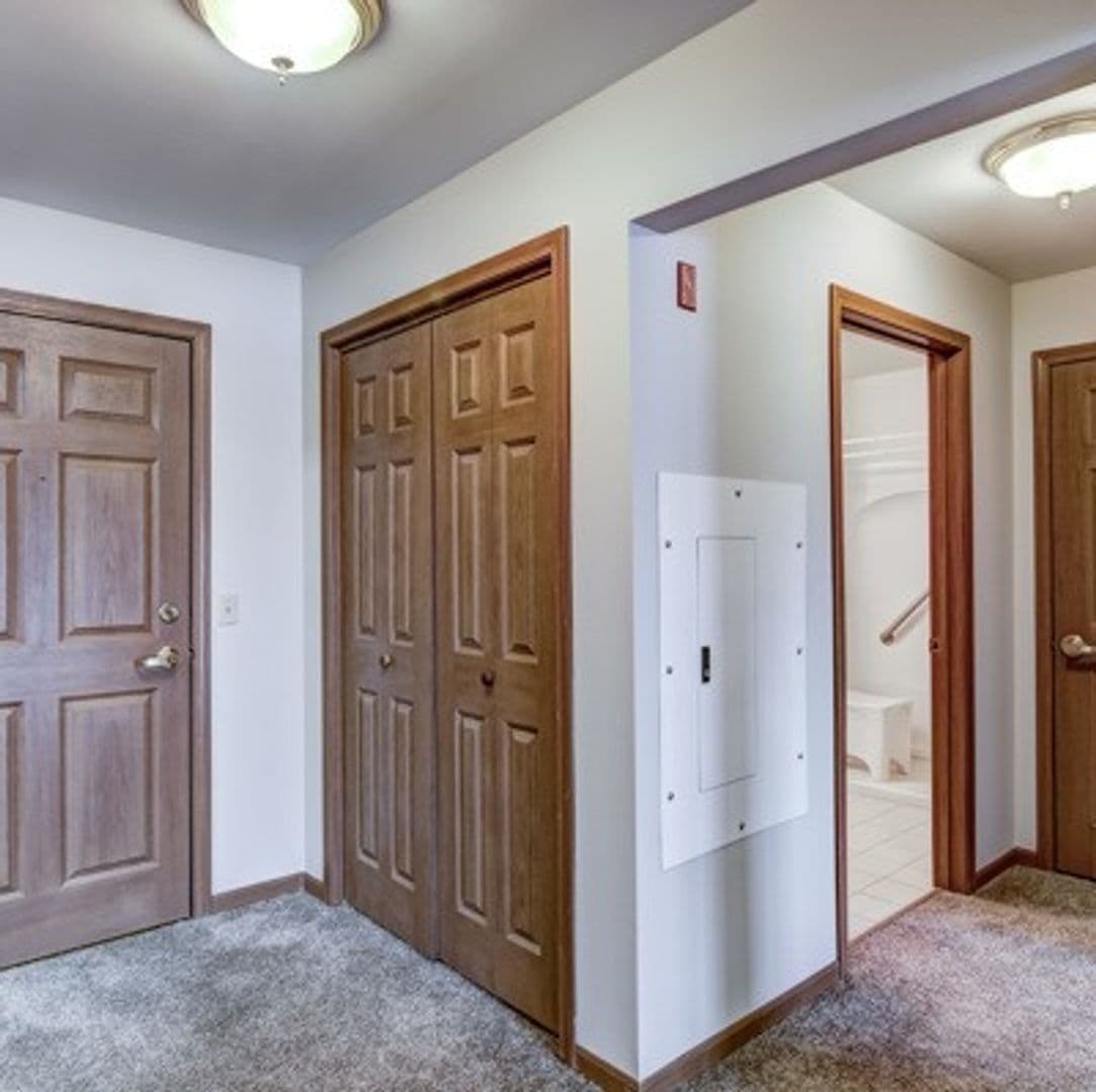 Eau Claire Apartment: 4880 Otteson Lane