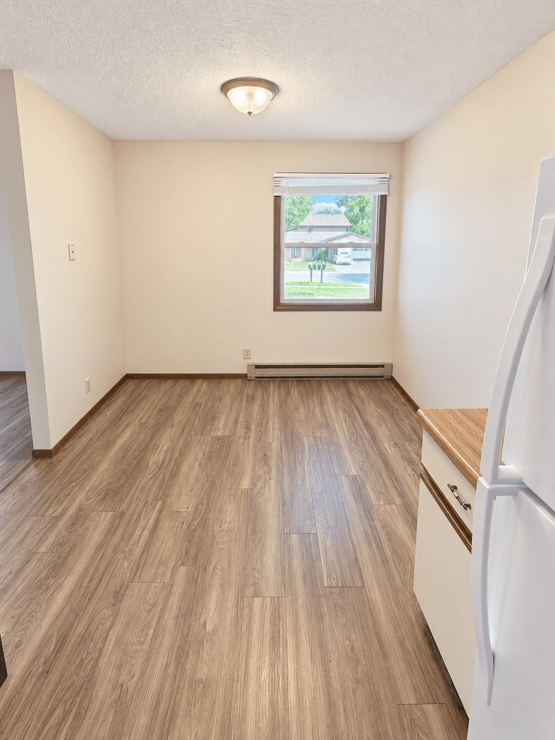 Eau Claire Apartment: 2311 Meadow Lane