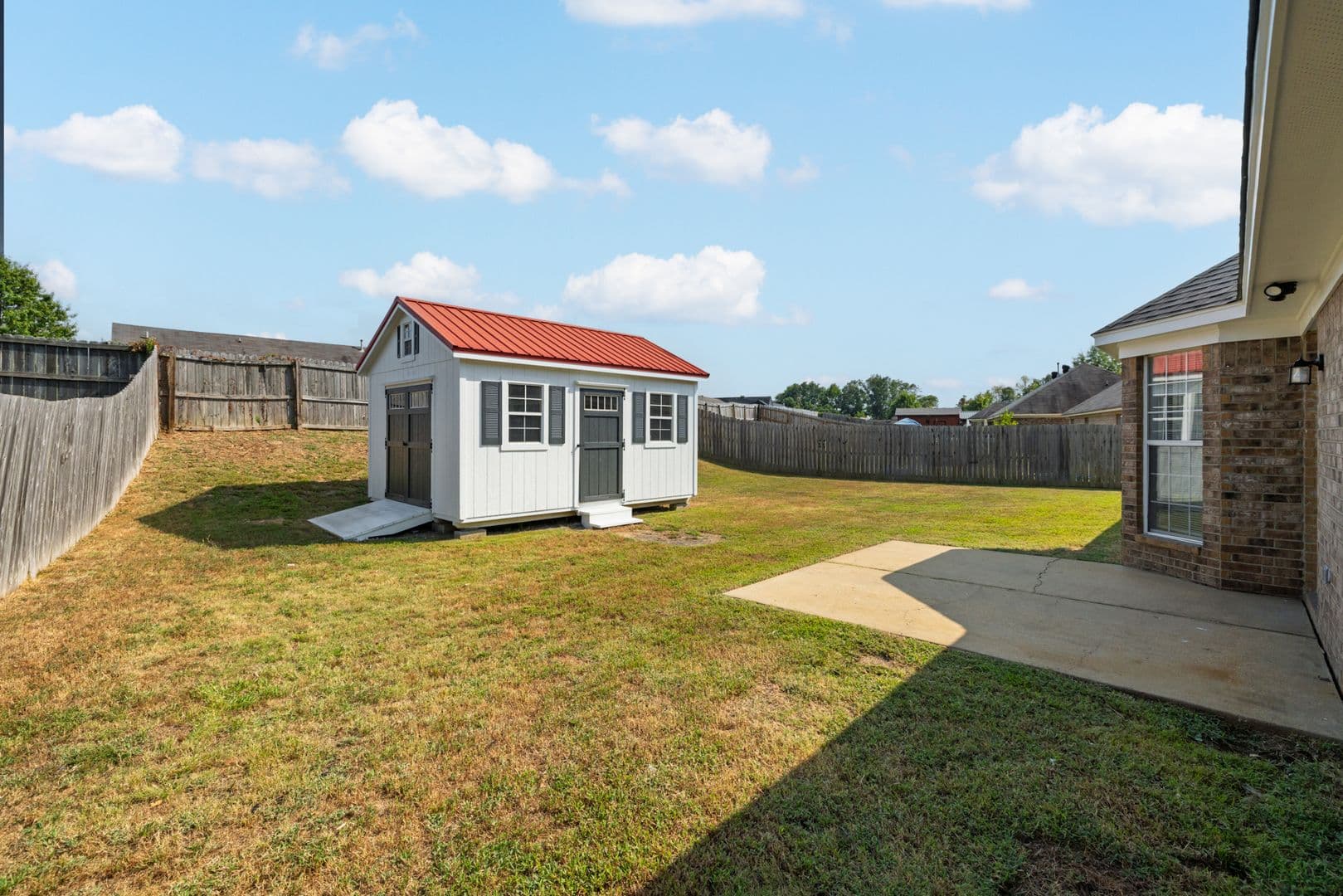 Southaven House: 8332 Grayce Dr