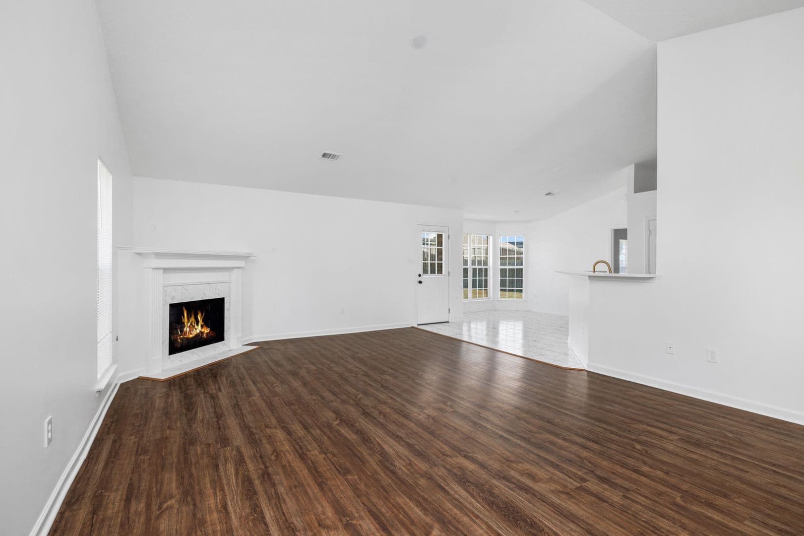 Southaven House: 8332 Grayce Dr