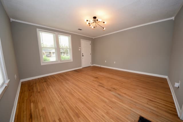 Memphis House: 660 N Idlewild