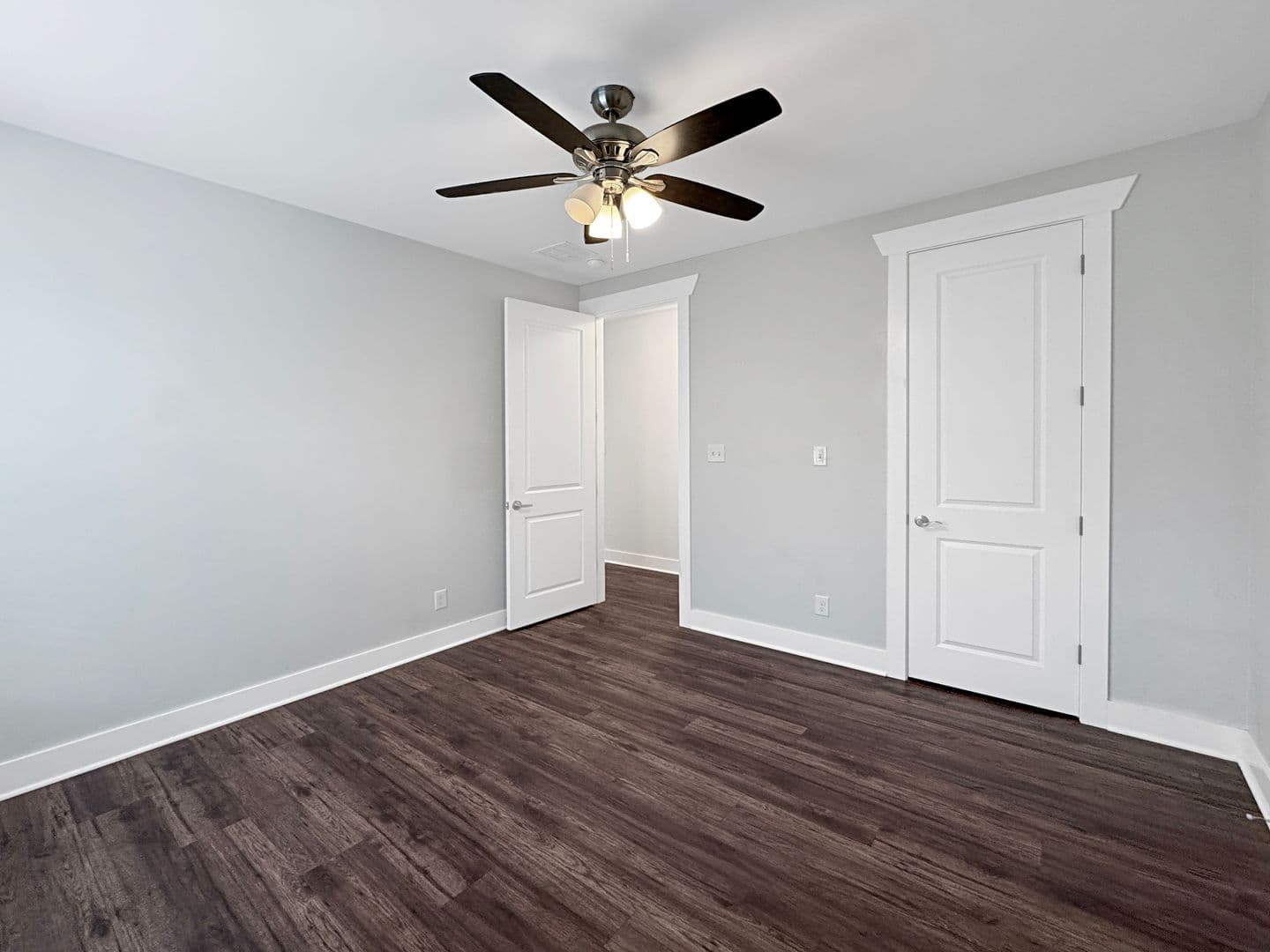 Memphis House: 1805 Glenview Ave