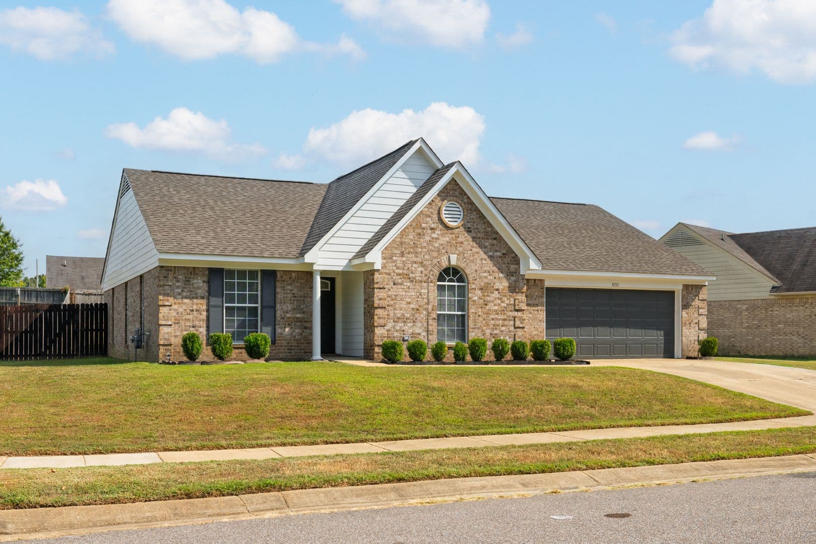 Southaven House: 8332 Grayce Dr