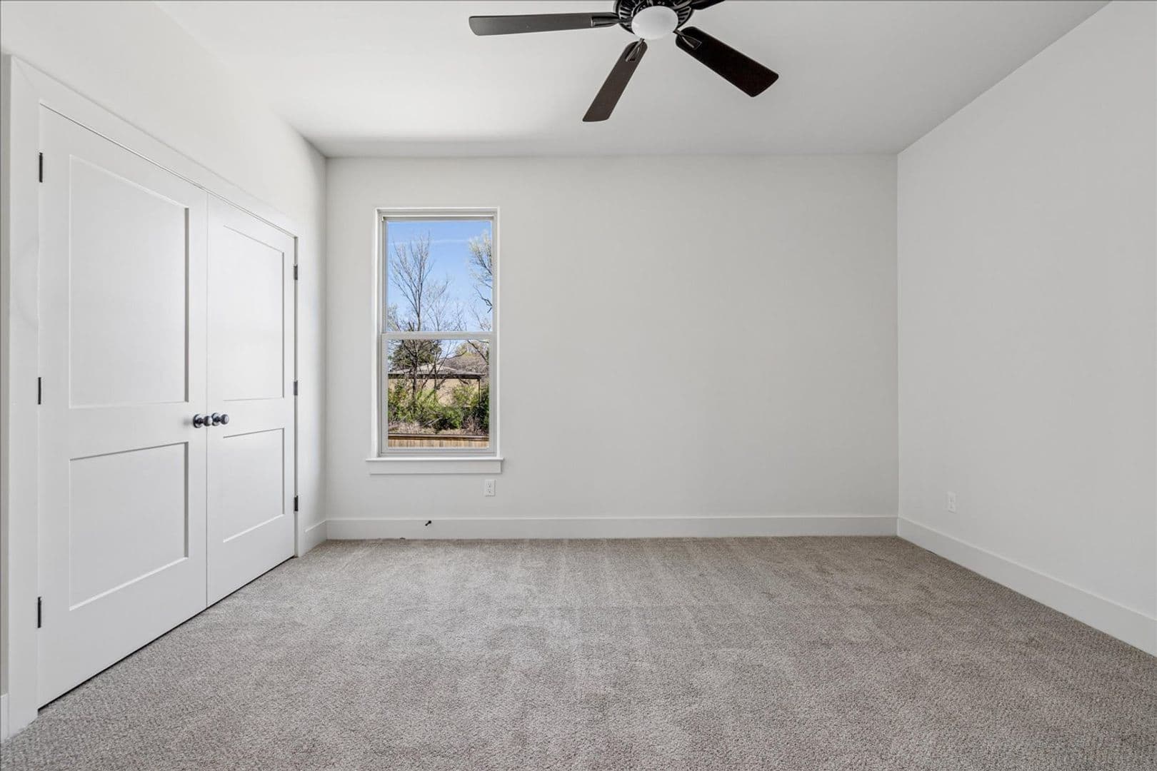 Memphis House: 5486 End Village E Lot 19