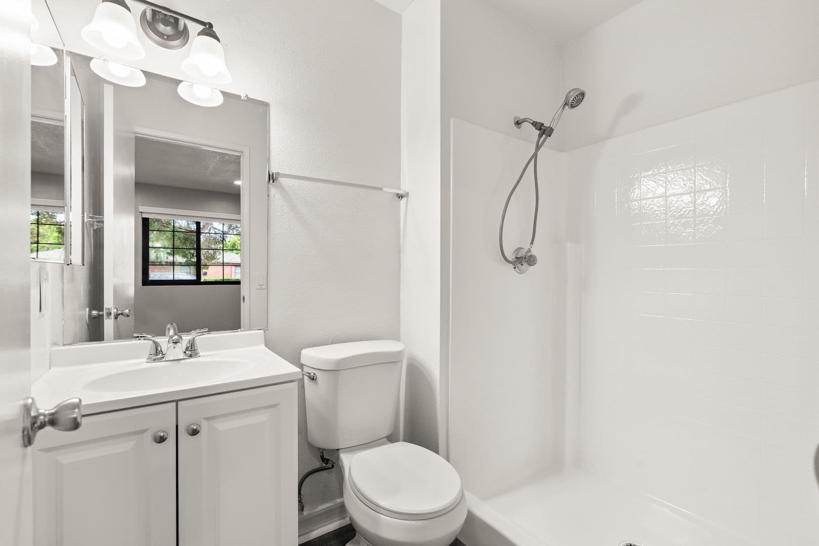 Chula Vista Apartment: 169 Brightwood Ave
