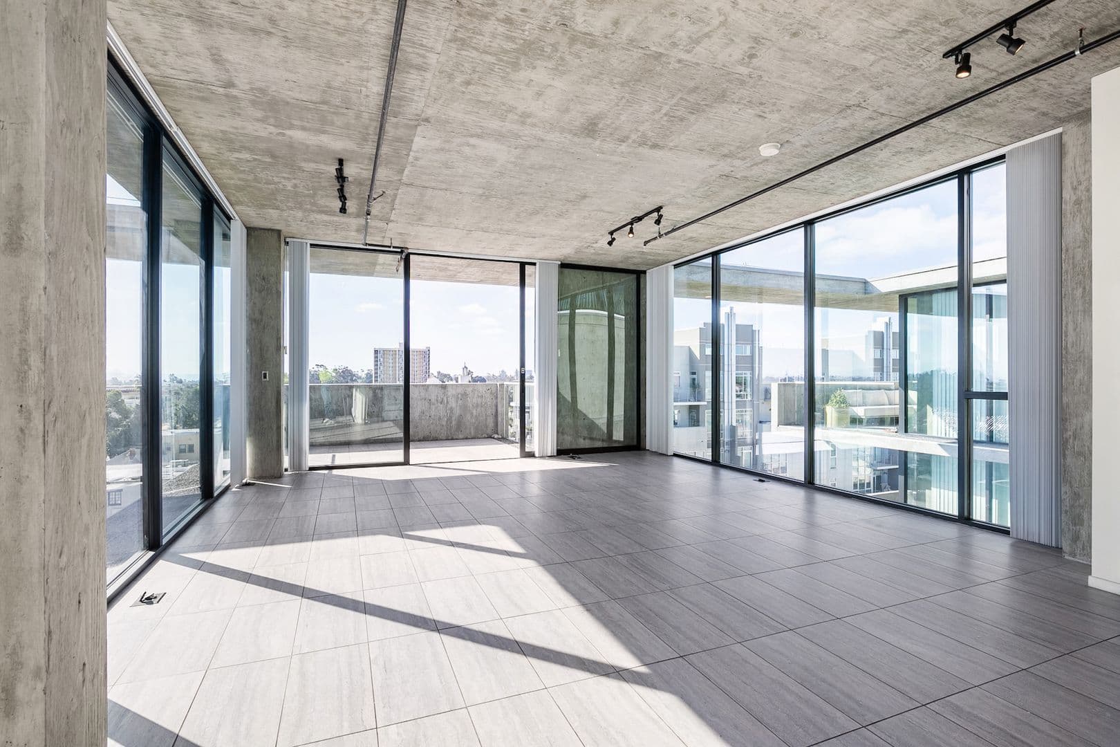 San Diego Apartment: 3752 Park Blvd