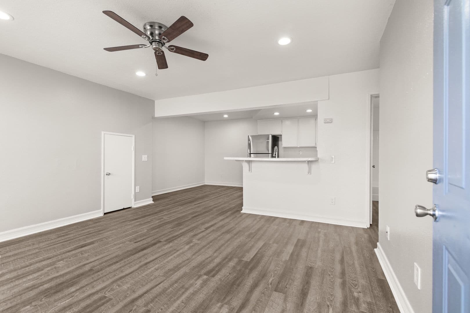 Chula Vista Apartment: 169 Brightwood Ave