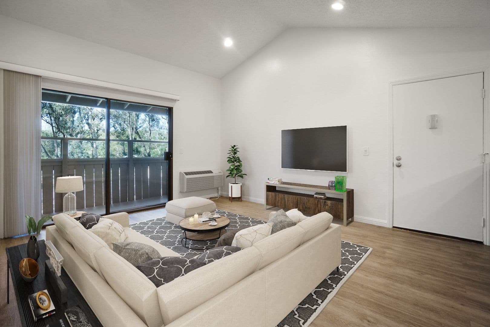 Lake Forest Apartment: 20702 El Toro Road