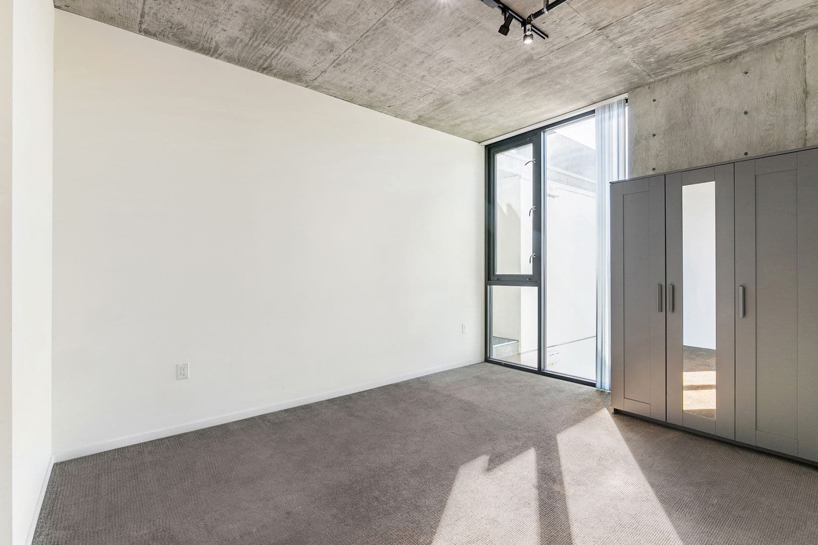 San Diego Apartment: 3752 Park Blvd