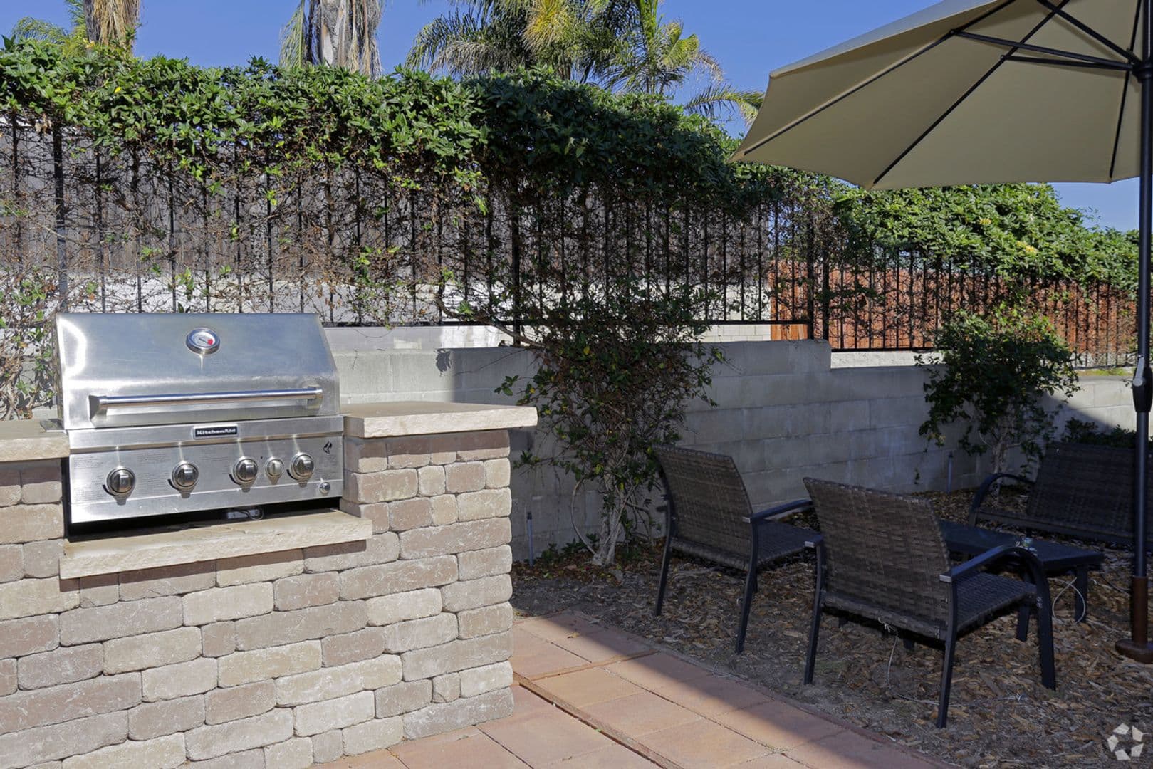 Oceanside Apartment: 3964 Waring Rd