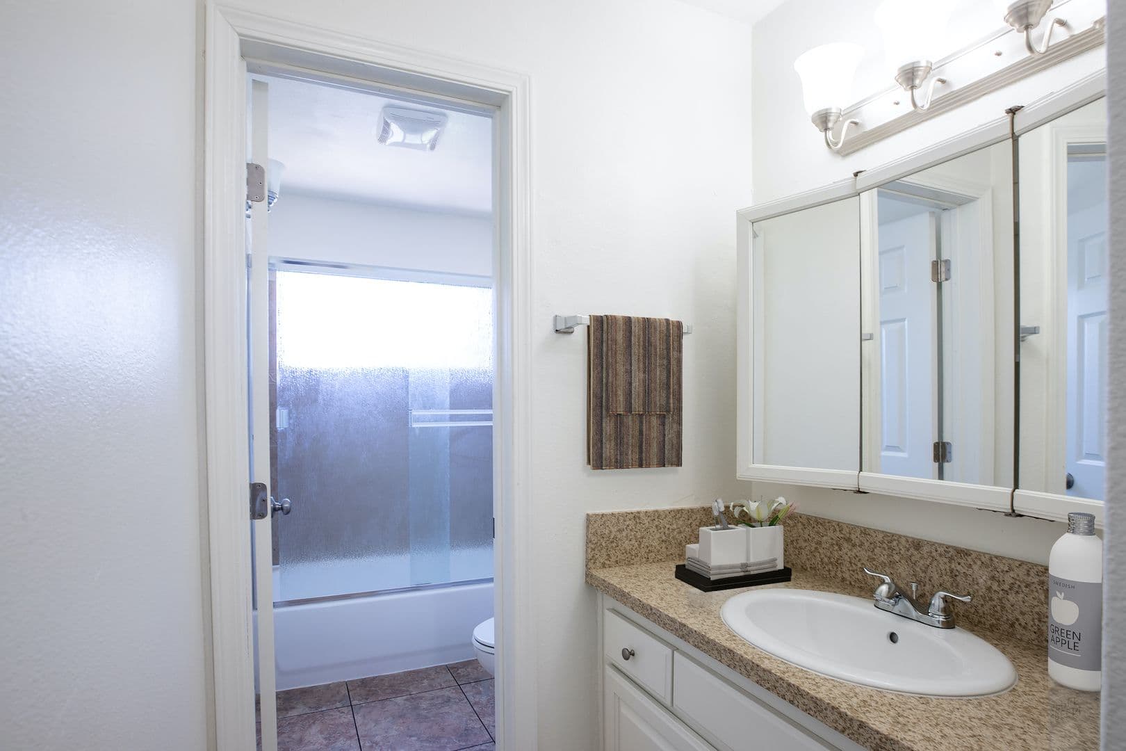 Buena Park Apartment: 8182 7th Street